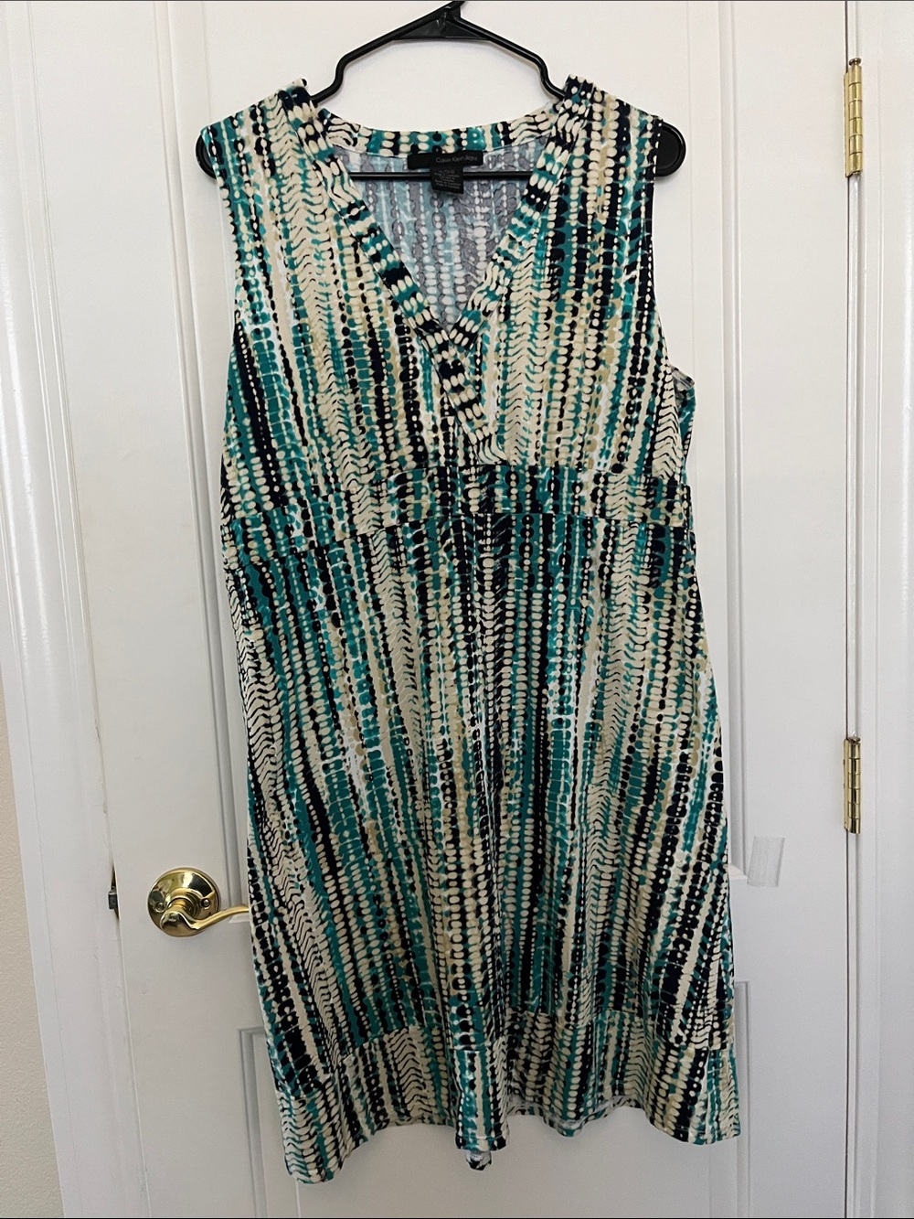 Calvin Klein Jeans Sleeveless navy teal & white vertical Printed V-Neck Dress XL